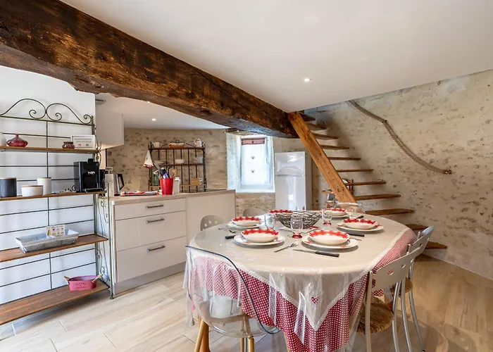 別荘 La Tourette - Gite Charme Atypique